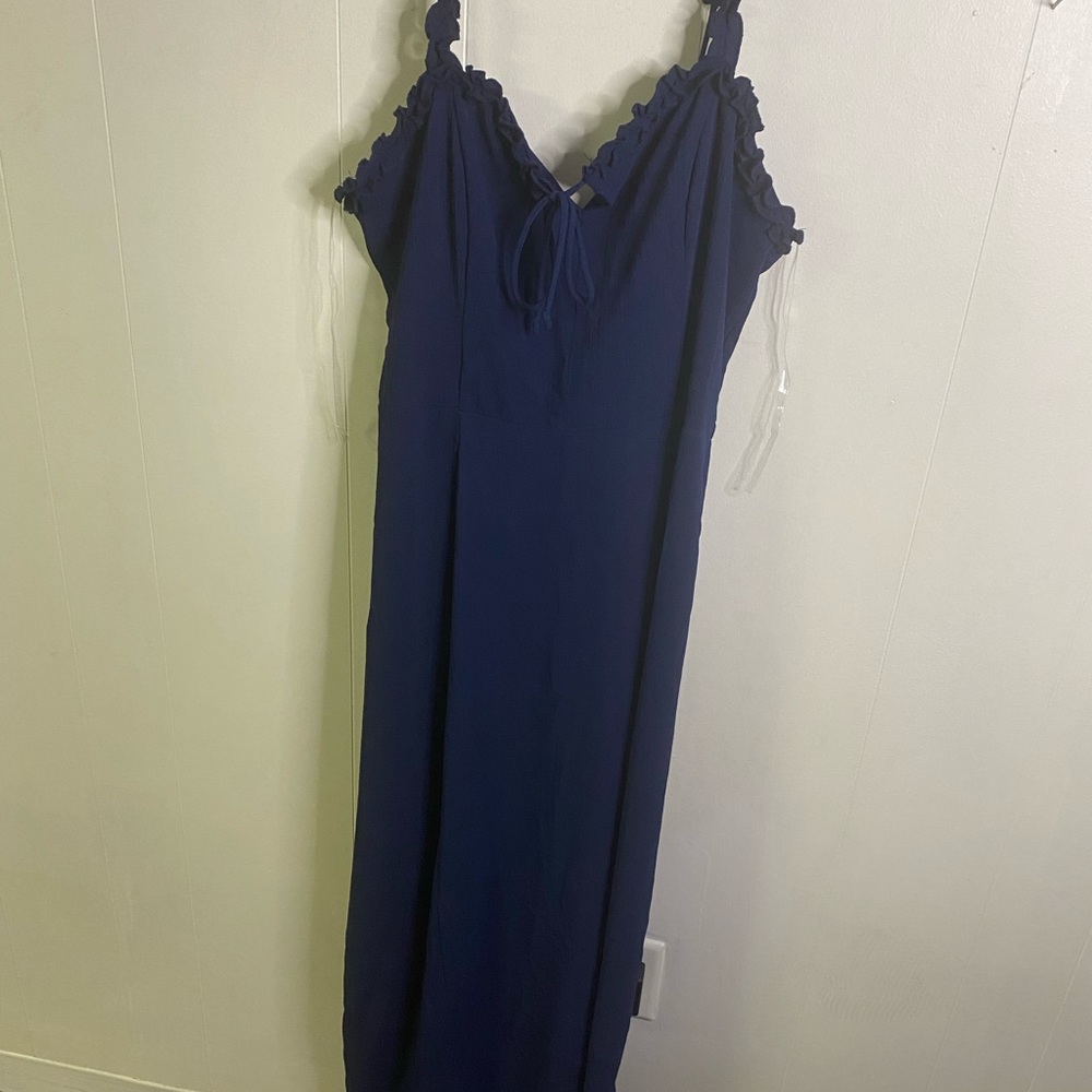 Dress - Picture 2 of 4